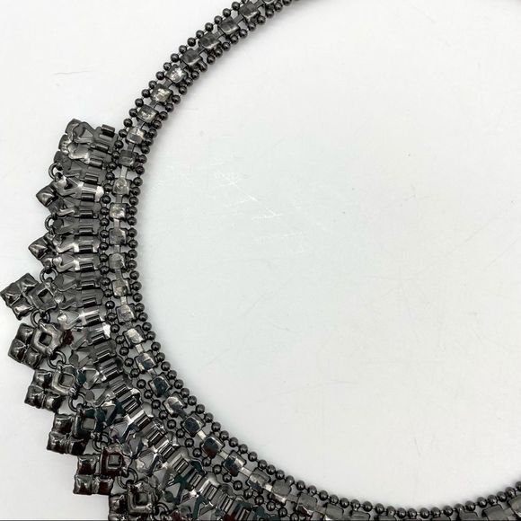 Stella & Dot Hematite Palladian Necklace - Picture 13 of 16